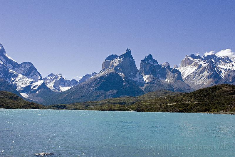20071213 154238 D2X 4200x2800.jpg - Torres del Paine National Park